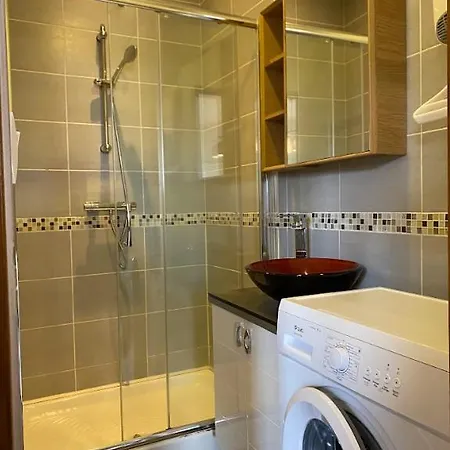 Apartman Investar 3 *